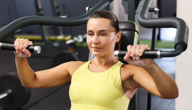 shoulder press machine